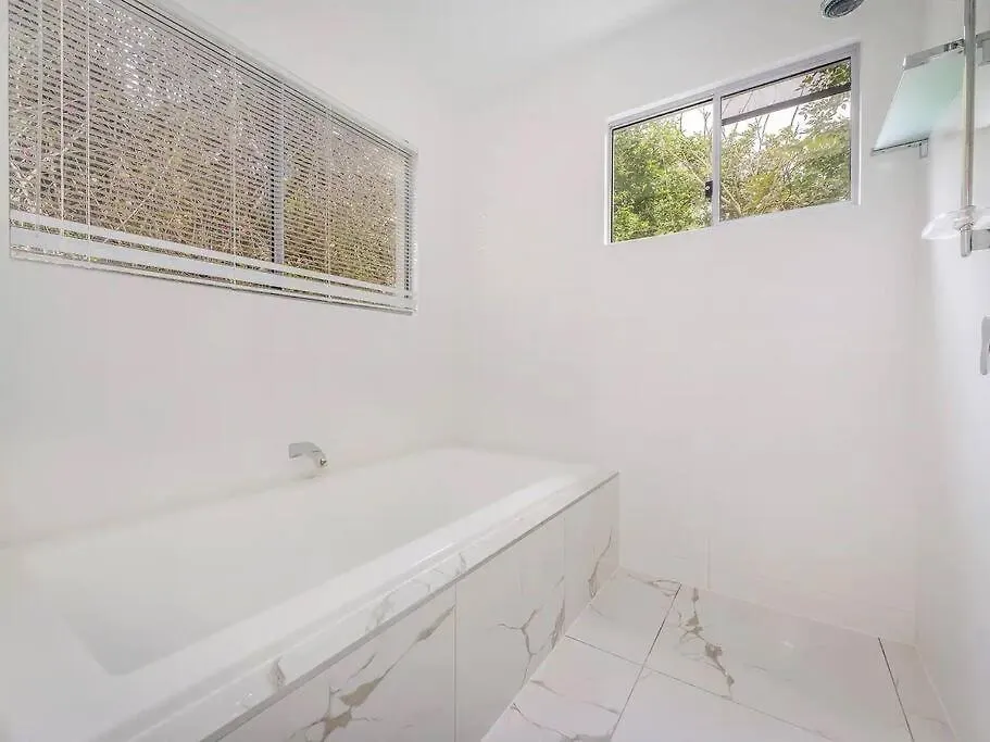 Peregian Beach Holiday House & Resort Pet Friendly 0*, Peregian Beach
