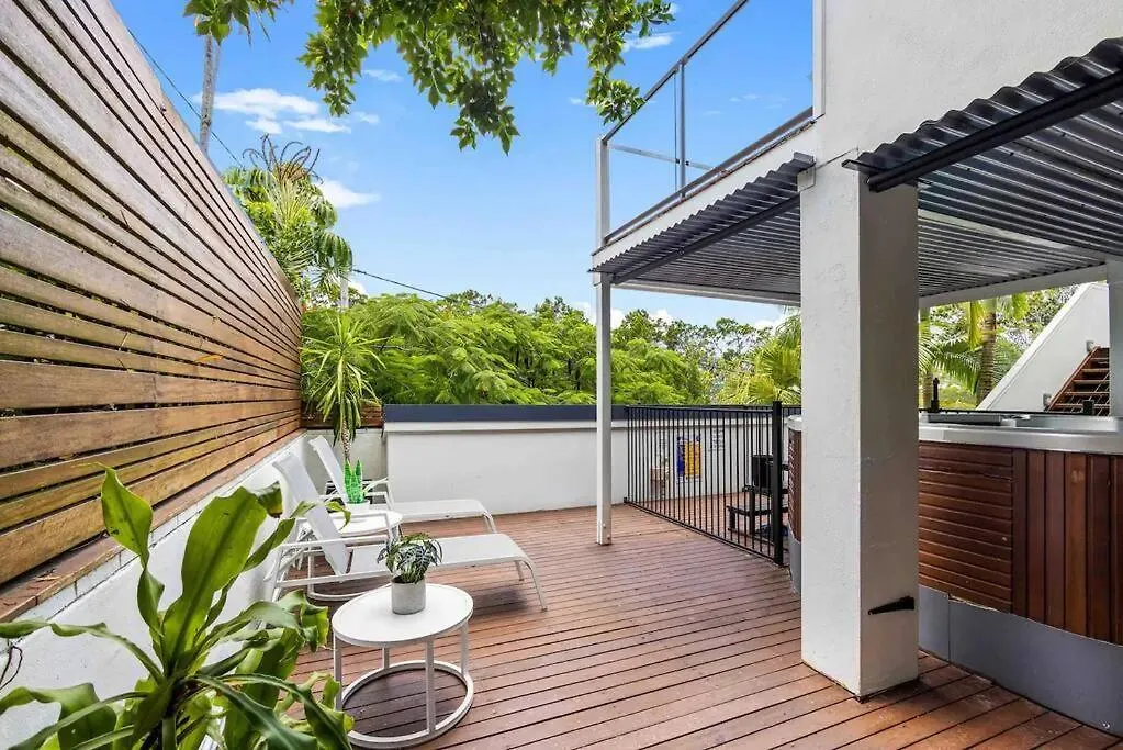 Peregian Beach Holiday House & Resort Pet Friendly
